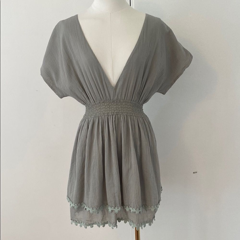 LSPACE Summers Dawn Dress in Sage Size Small - Picture 4 of 12